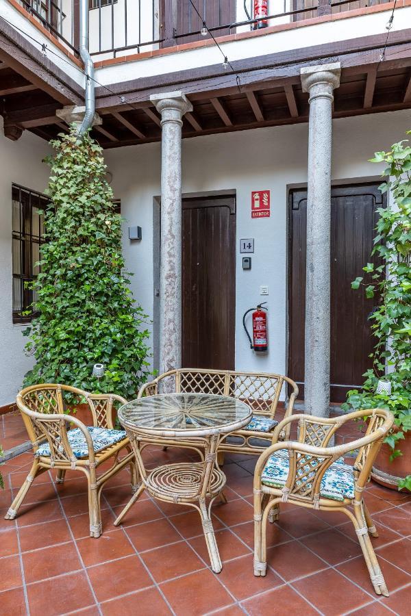 Adanar-las Columnas Appartement *